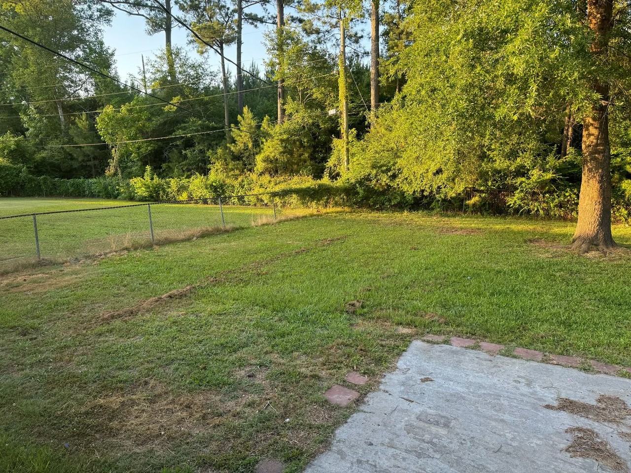 321 Tallpine Rd - Photo 2 of 9