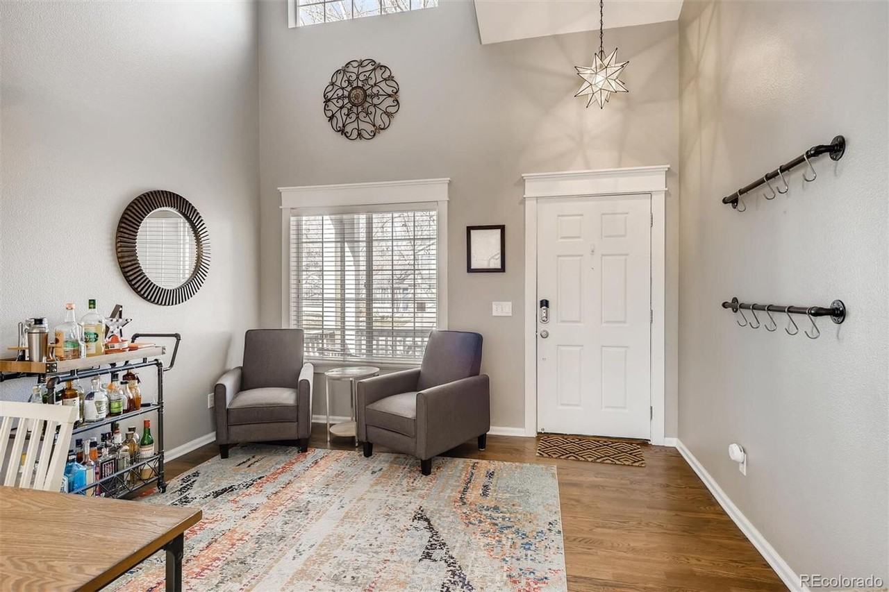 1118 Riddlewood Ln - Photo 6 of 36