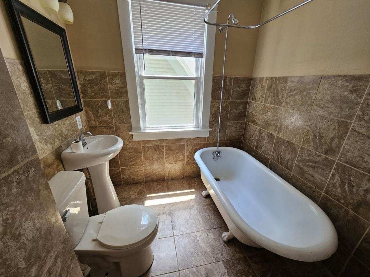 1913 S 7th St - Photo 6 of 6