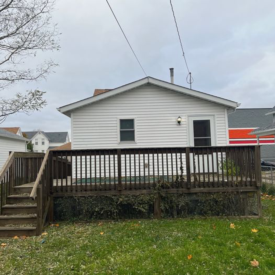 1711 Washington Ln - Photo 2 of 13