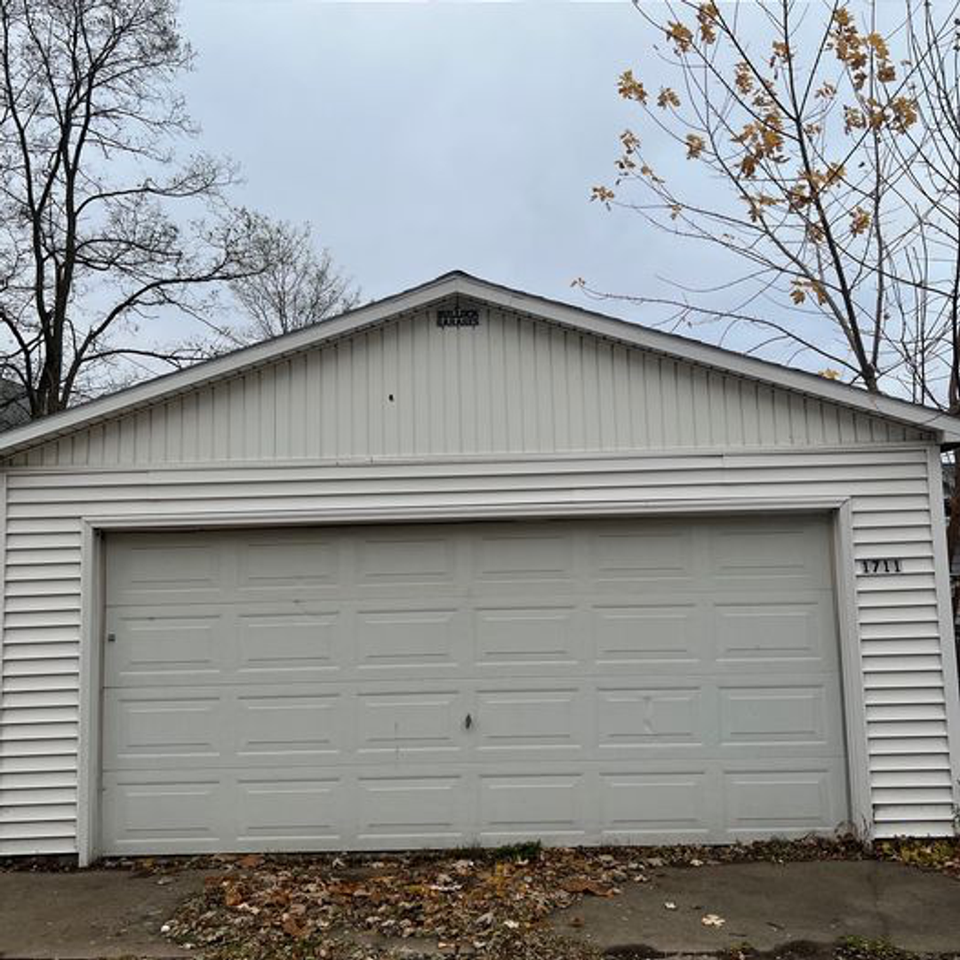 1711 Washington Ln - Photo 3 of 13