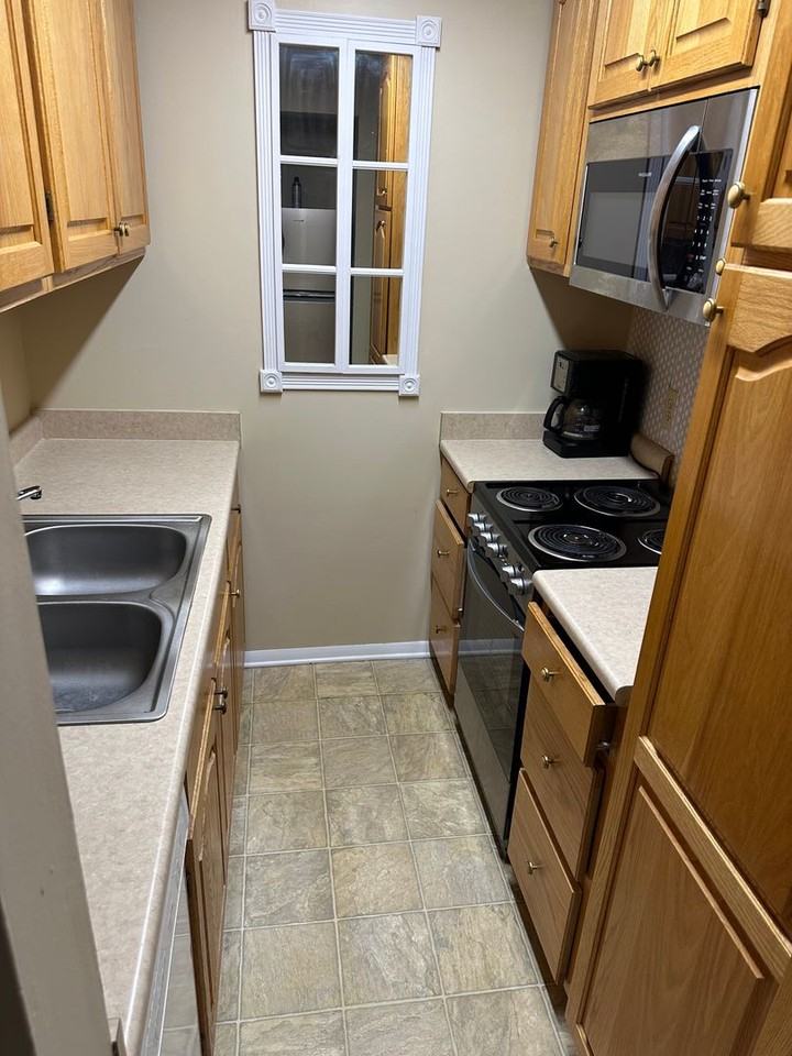 555 W Glenn Ave #203 - Photo 4 of 10