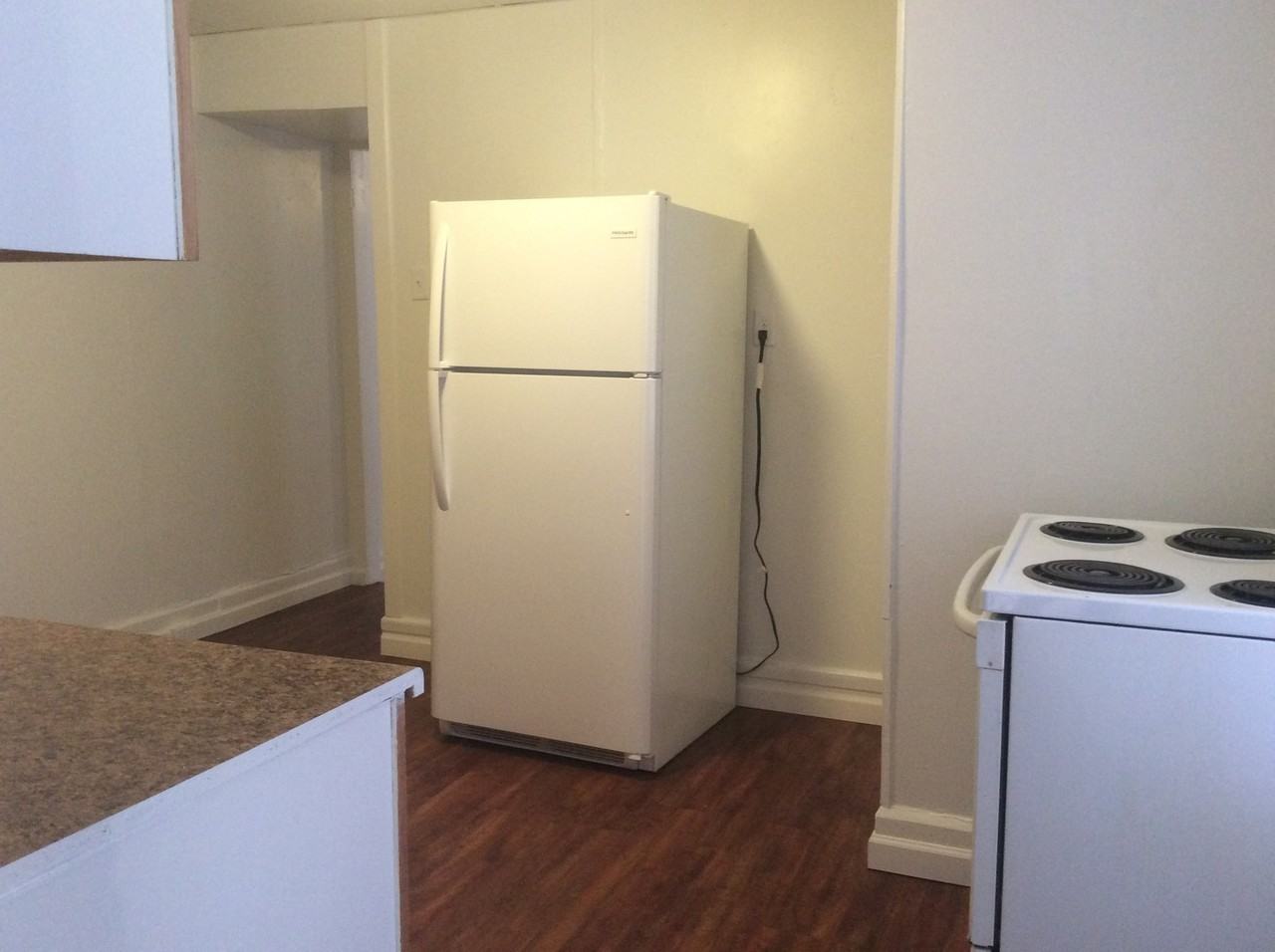 258 E Philadelphia St #2 - Photo 4 of 11