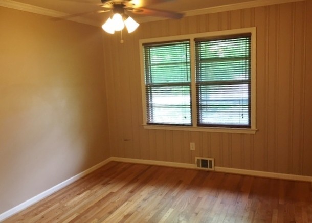 1480 Holly Ln Ne - Photo 5 of 12