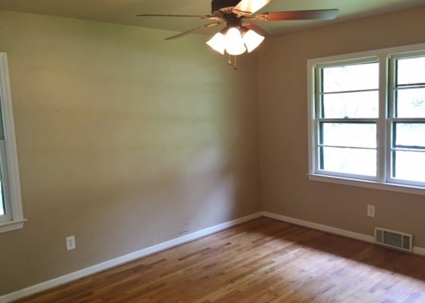 1480 Holly Ln Ne - Photo 6 of 12
