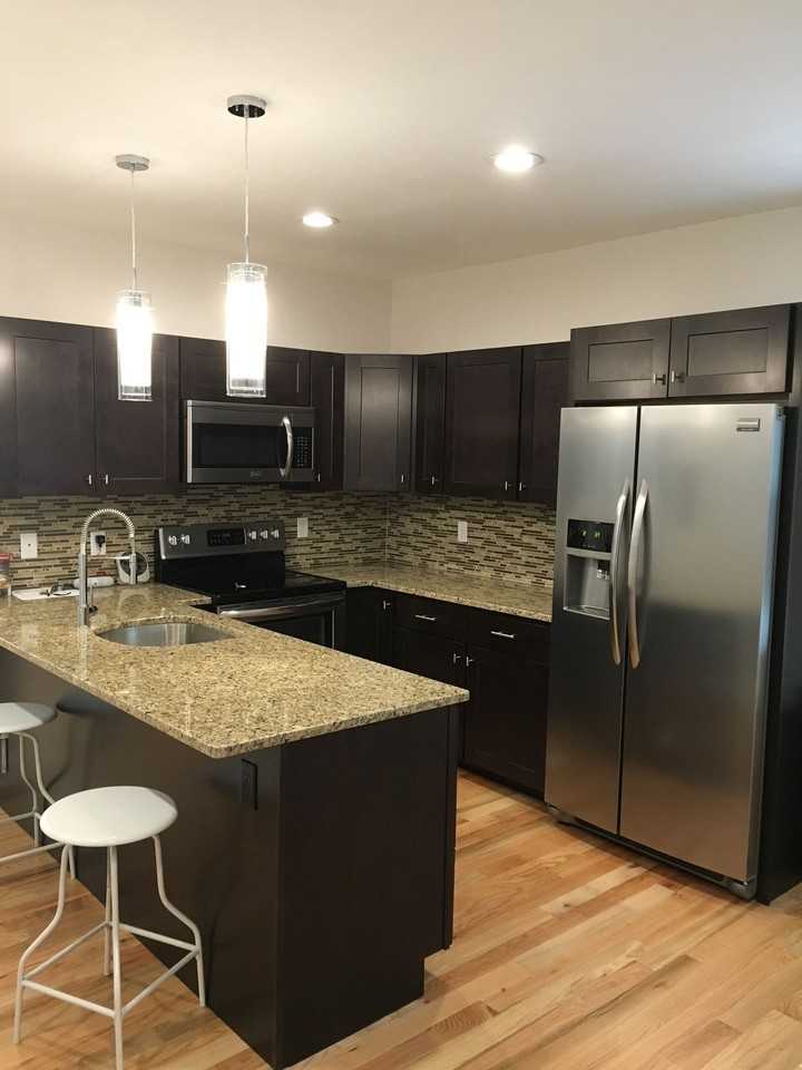 64 Courtland Street - Photo 3 of 16