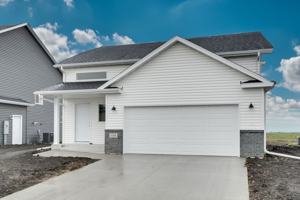 featured image of 1186 Marlys Dr W