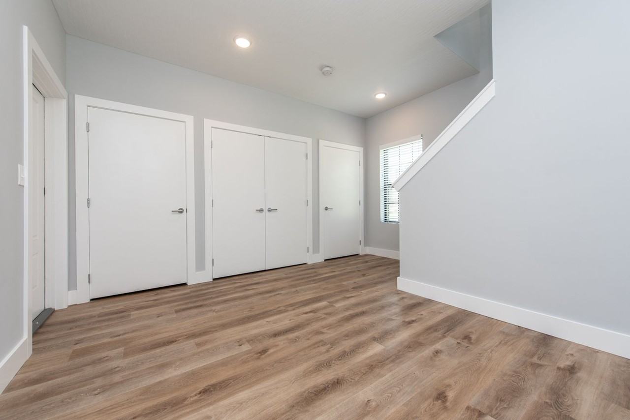 The Carraige House - Photo 3 of 5