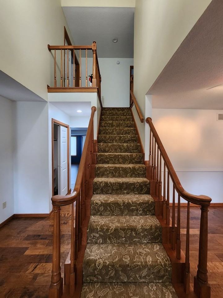 1704 Oak Cliff Pl - Photo 3 of 33