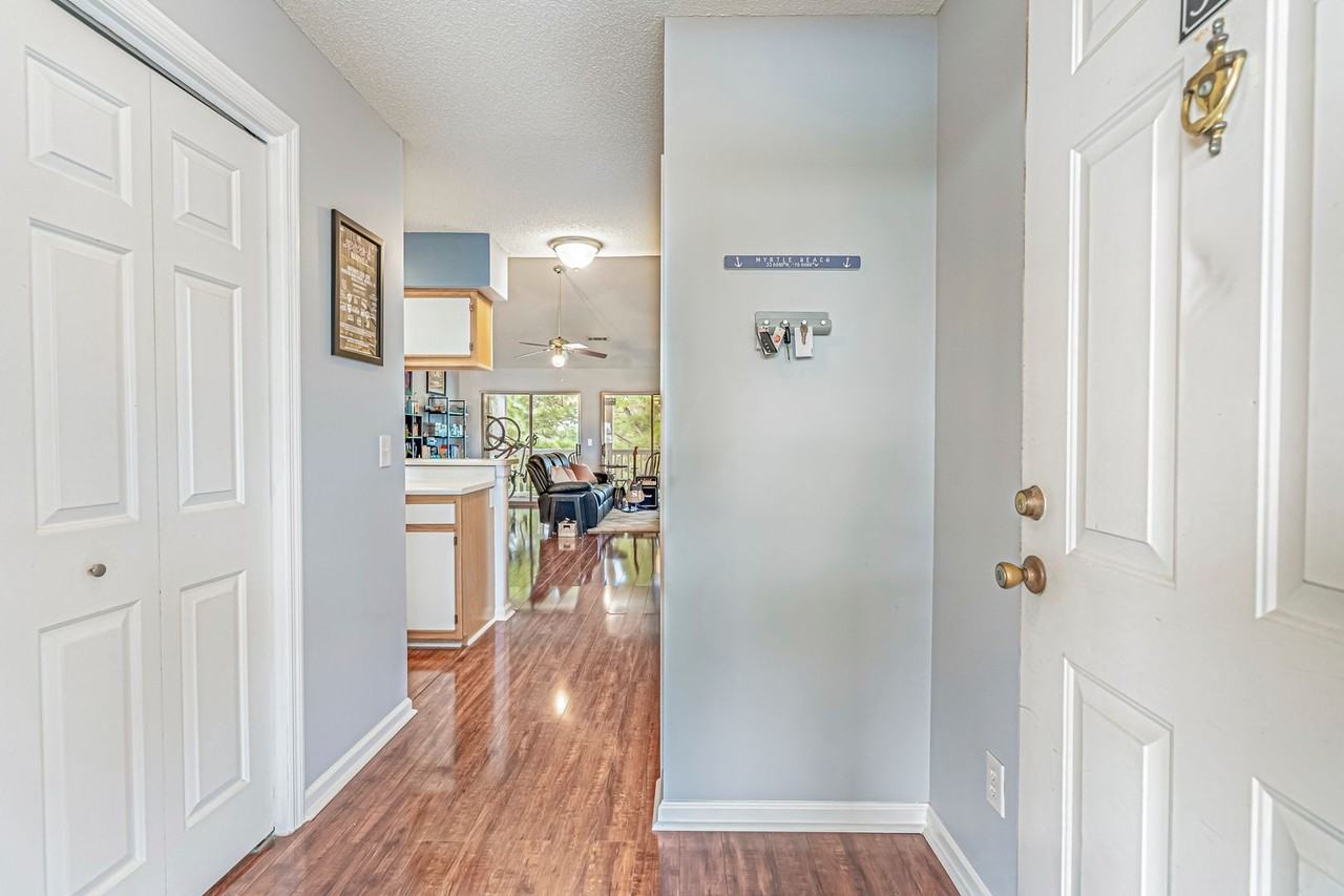 4930 Windsor Green Way #302 - Photo 4 of 27