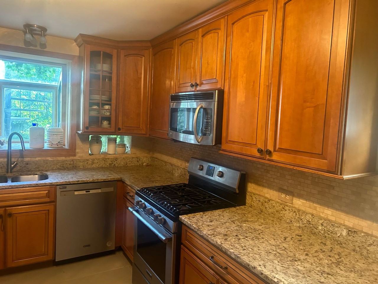 6122 N Drake Ave - Photo 7 of 30