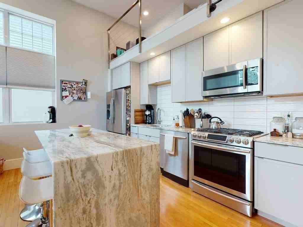 204 Spencer Avenue #5 - Photo 3 of 35