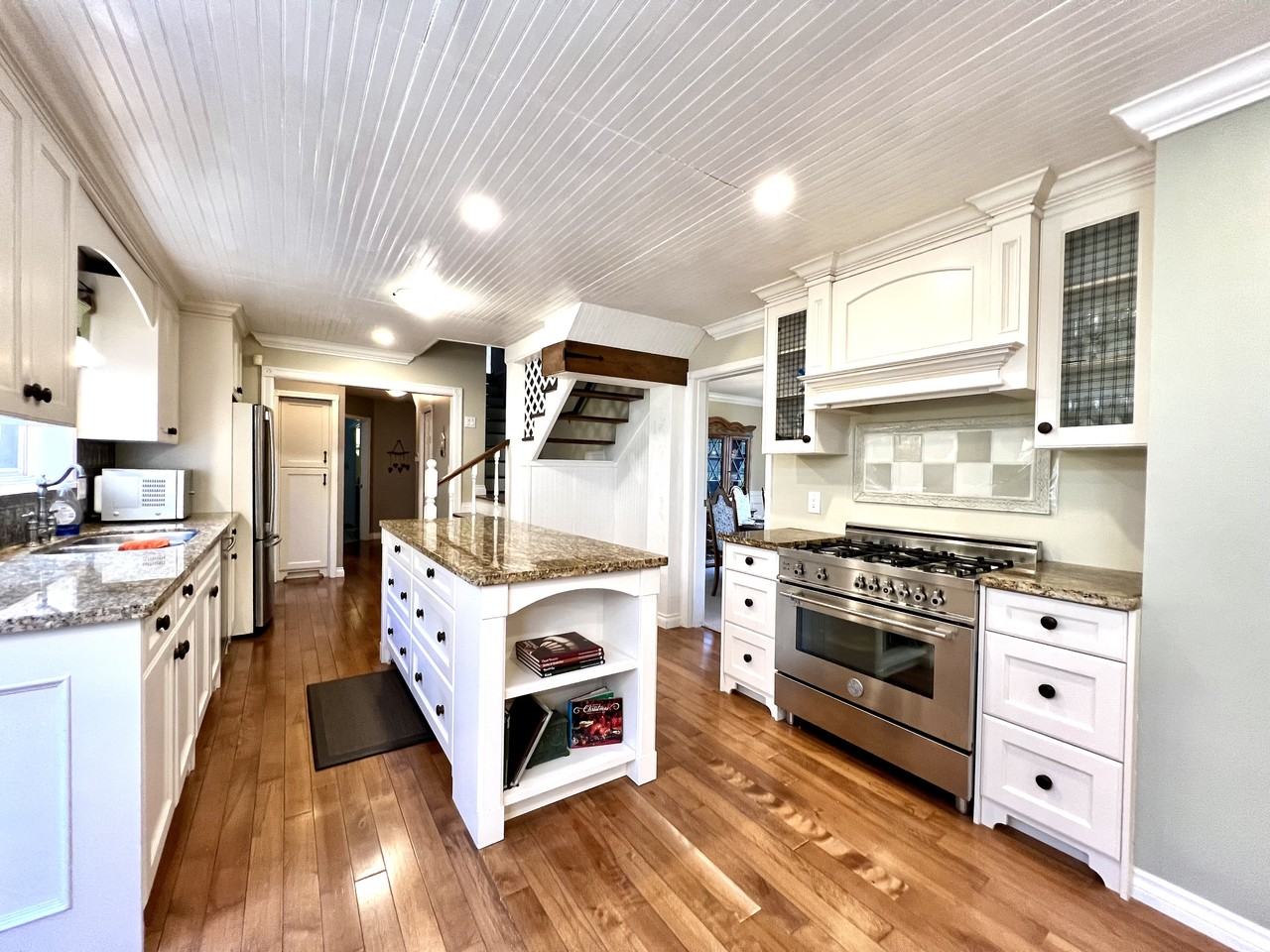 17302 29 Avenue - Photo 7 of 23