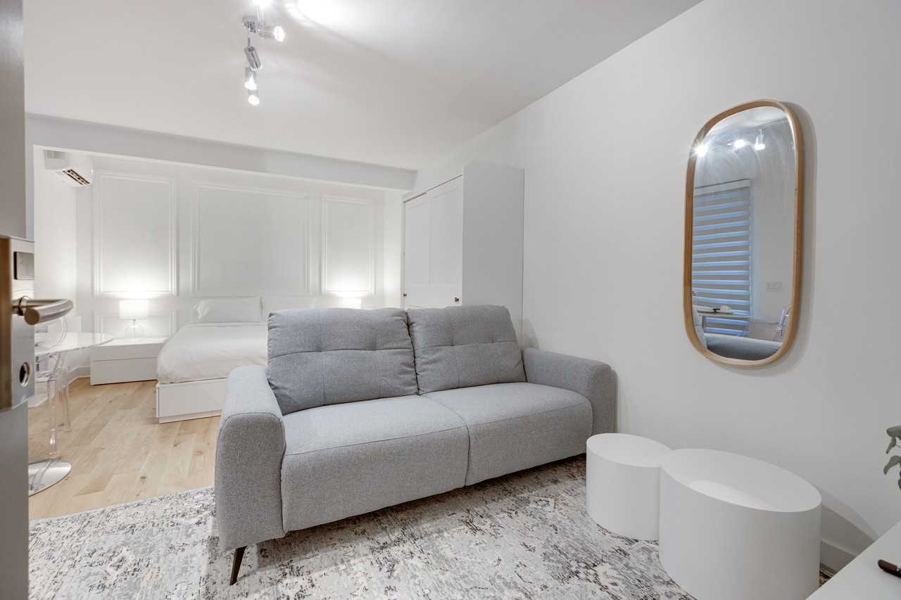 1757 St Denis - Photo 5 of 7