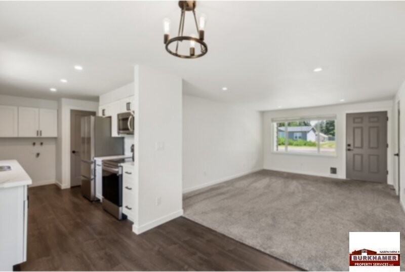 405 N 18th St - Photo 2 of 10