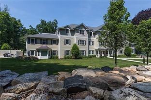 593 Main St #201 - Photo 1 of 1