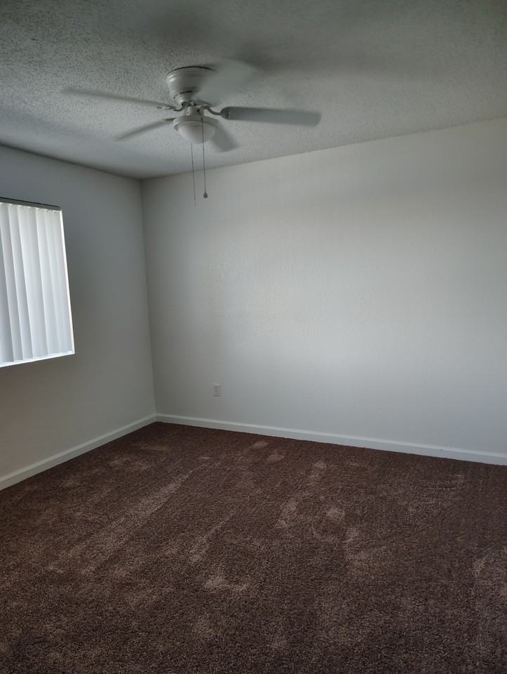 2605 Mount Vernon Ave - Photo 2 of 3