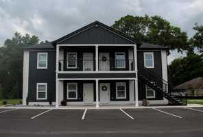 featured image of 450 Nw Lake City Ave #101