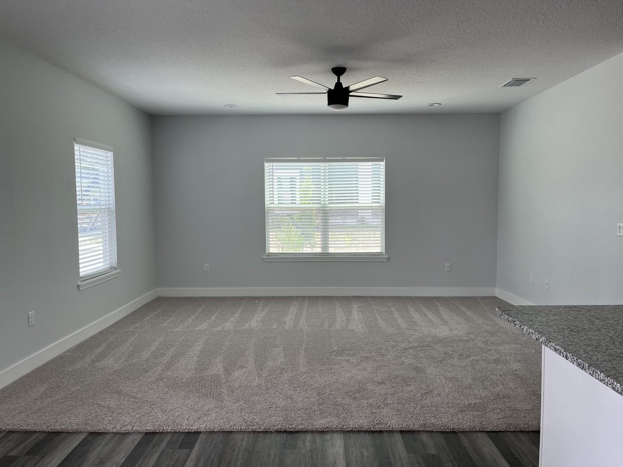 450 Nw Lake City Ave #101 - Photo 5 of 15