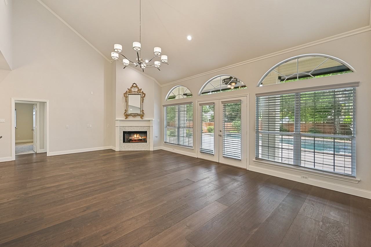 711 Saratoga Dr #NA - Photo 3 of 26