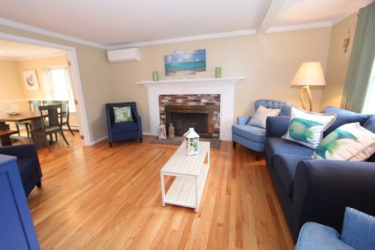 72 72 Bay Rd  3  *winter Rental #NA - Photo 7 of 17