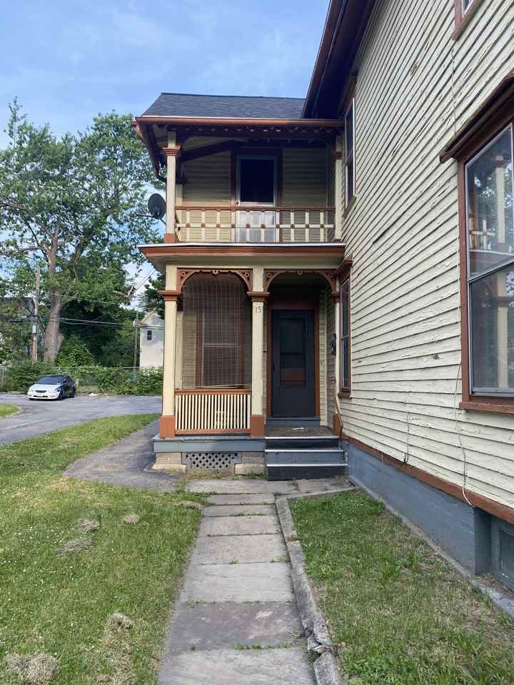 15 Madison St #1 - Photo 3 of 16