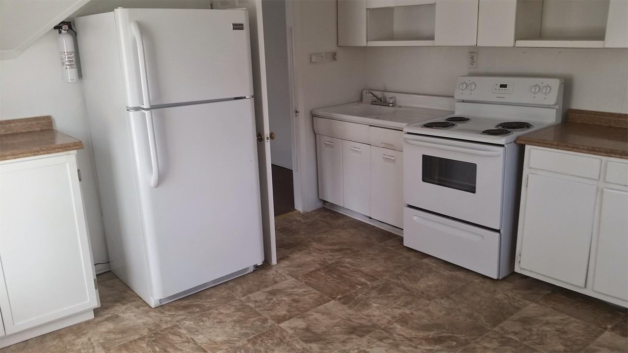627 Longview St #2 - Photo 3 of 8