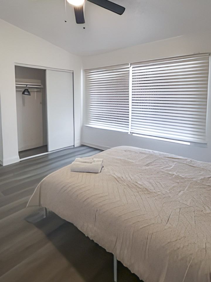 E Hacienda Ave - Photo 4 of 5