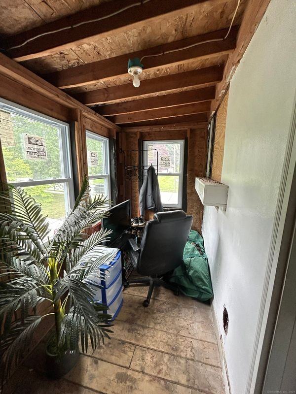 647 E Main St - Photo 2 of 25