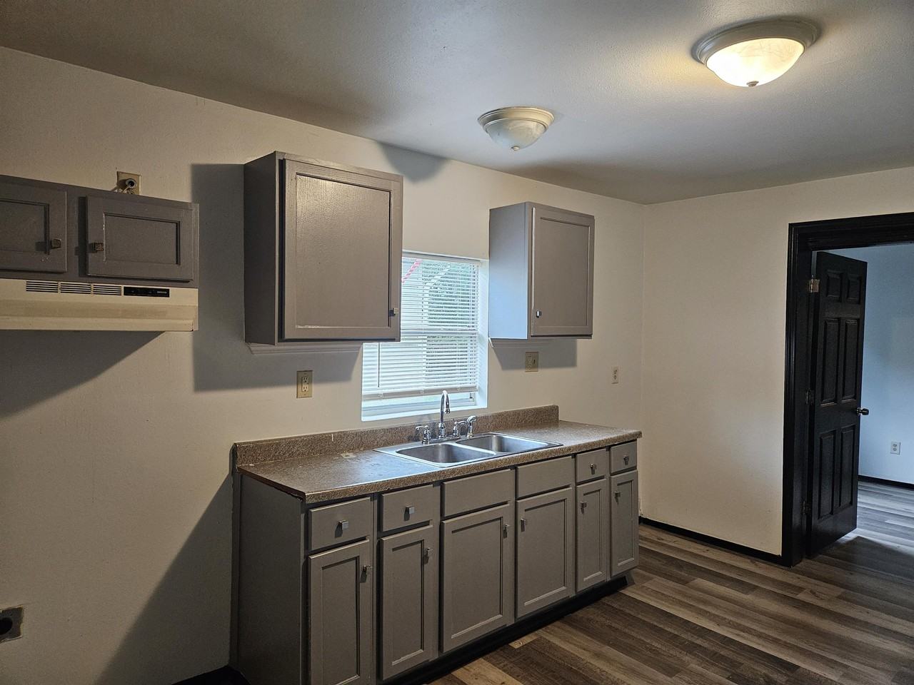 5521 Wickfield Dr #1 - Photo 4 of 10