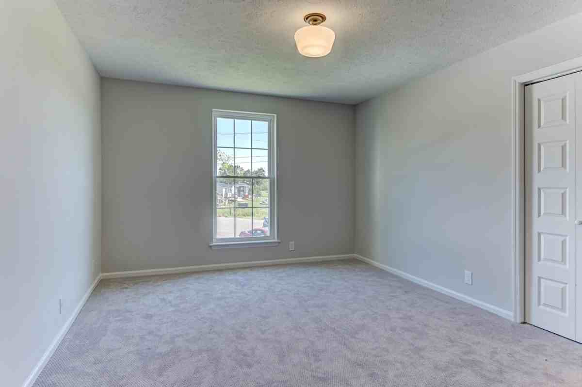606 Newhall Dr #1 - Photo 3 of 10