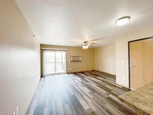 Burlington Apartments - Photo 6 of 15