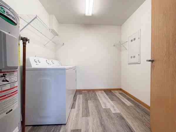 Gateway Apartments - Photo 5 of 13