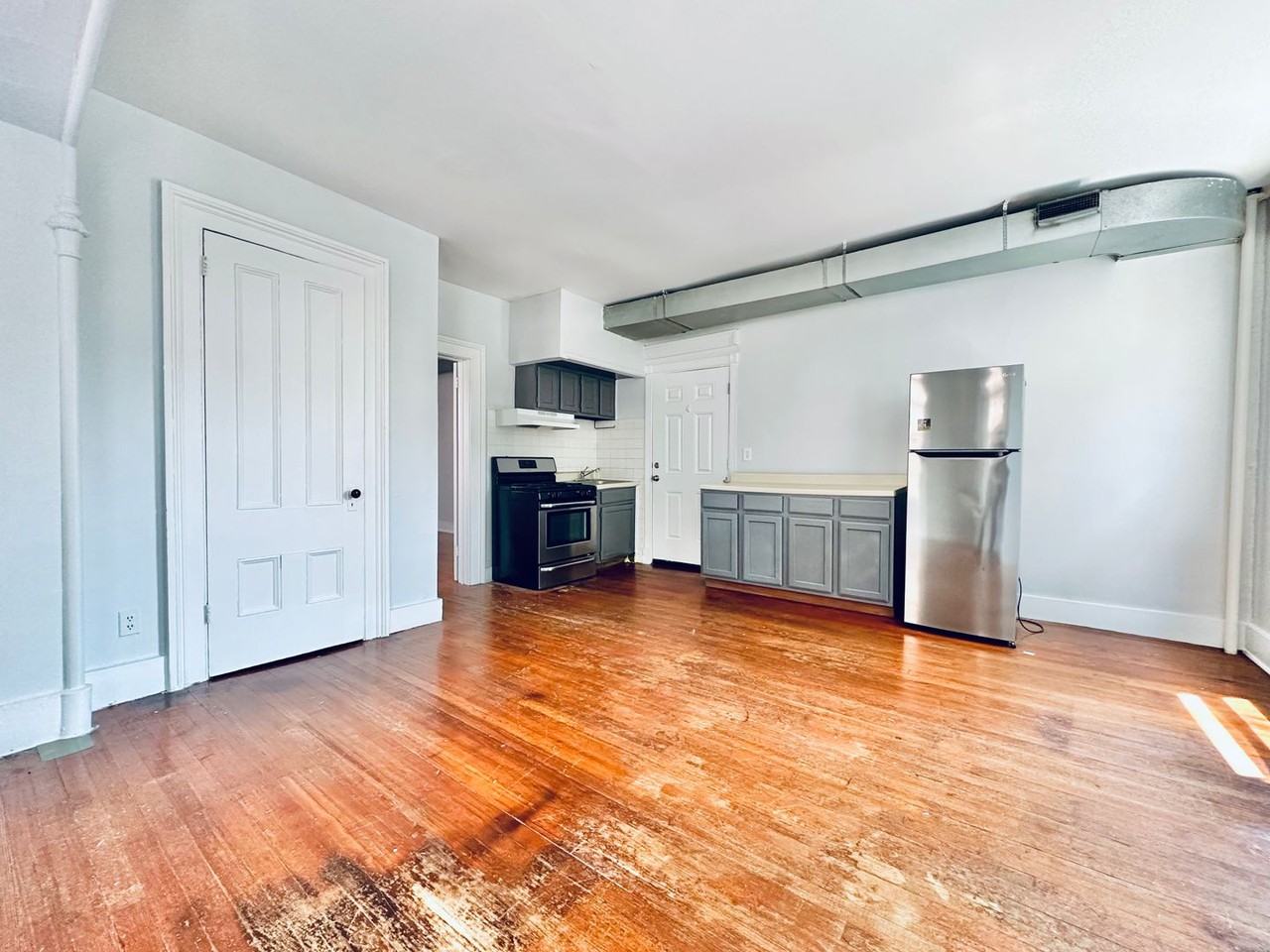 271 Crown Street - Photo 3 of 19