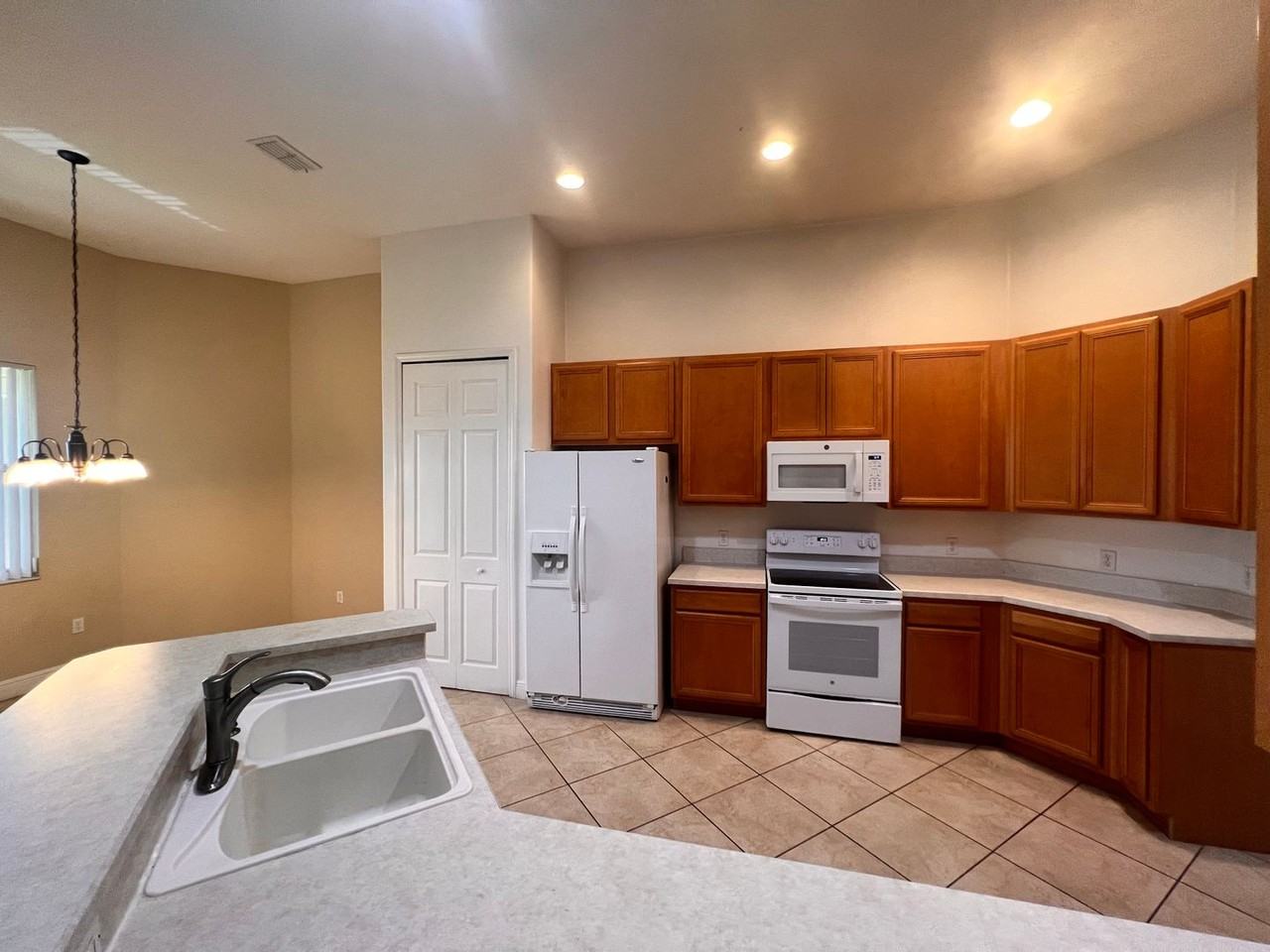 3534 Sunset Isles Blvd - Photo 2 of 14