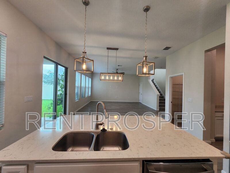 354 Wooded Vine Dr - Photo 7 of 22