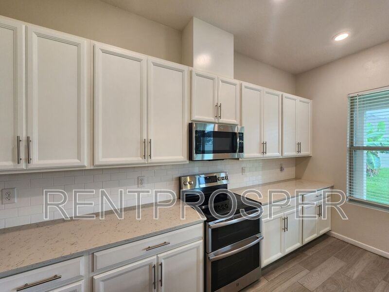 354 Wooded Vine Dr - Photo 6 of 22