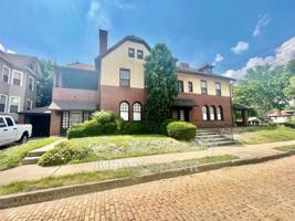 featured image of 6 Emerson Ave Apt 3rd