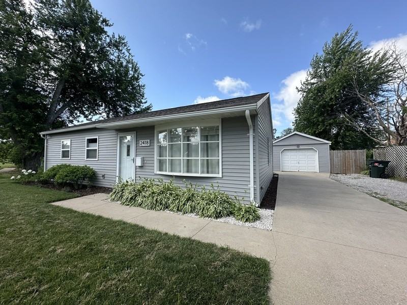 2418 Wisconsin St Sw - Photo 2 of 19