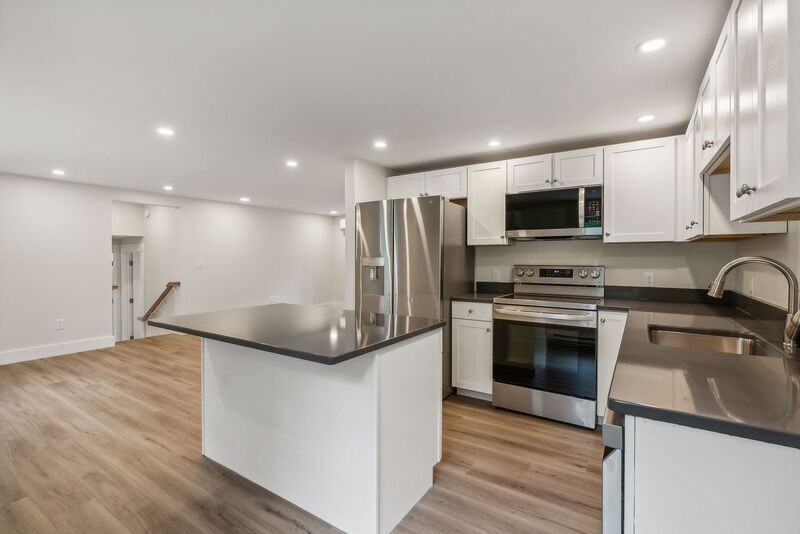 1393 Portland Rd - Photo 3 of 20