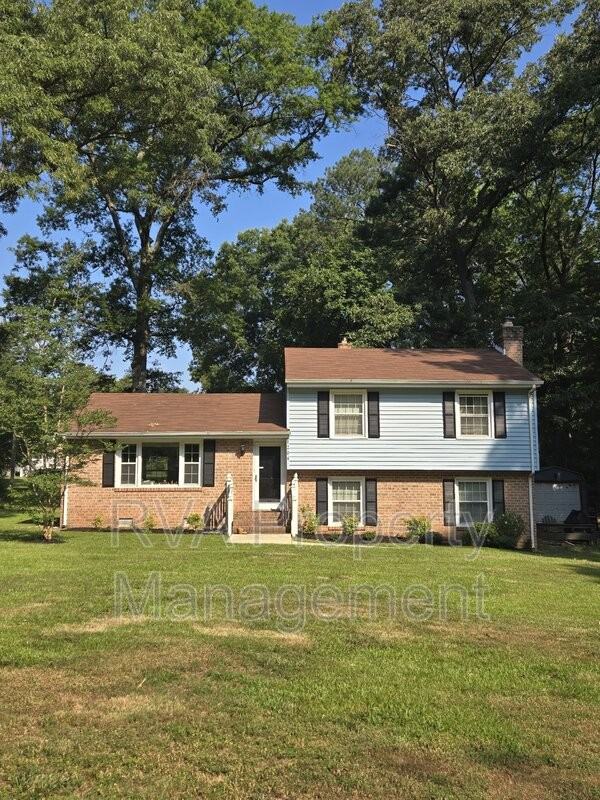 1204 Hatteras Rd - Photo 4 of 17