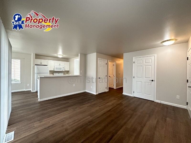 10122 W Garverdale Ln #202 - Photo 2 of 22