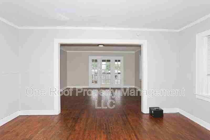 3225 E 8th St #2E - Photo 5 of 18