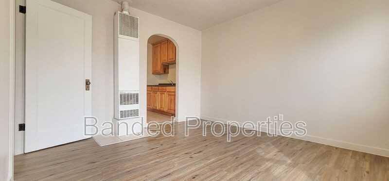 8630-8644 Ws - Photo 5 of 10