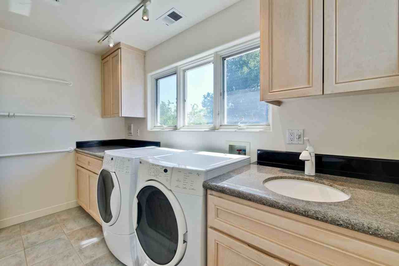 10133 Hillcrest Rd - Photo 6 of 50