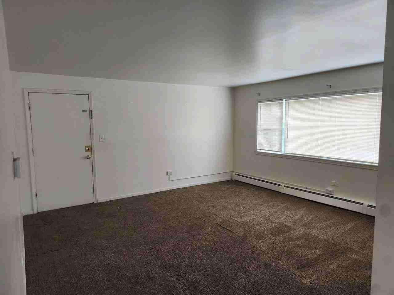 sm504 - Photo 3 of 3