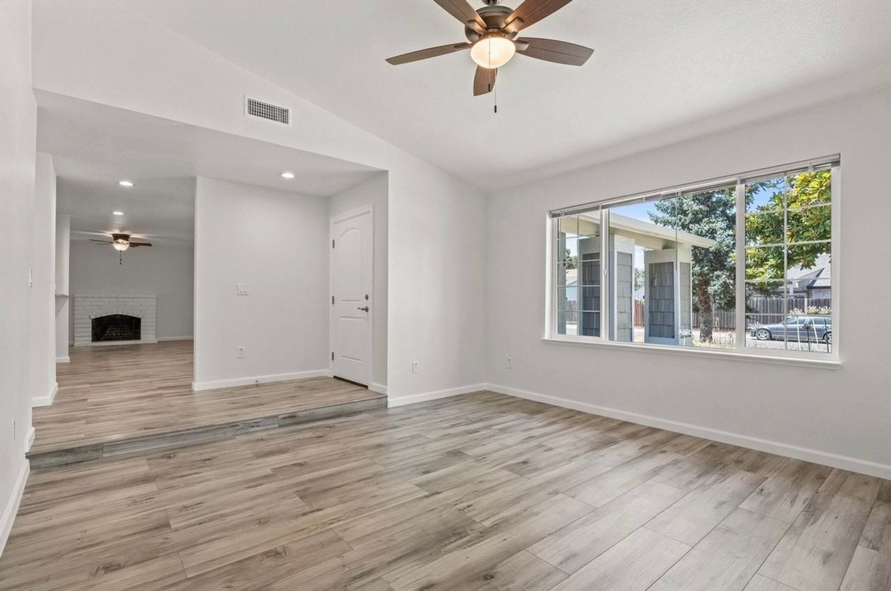 3449 Birch Tree Way - Photo 7 of 15