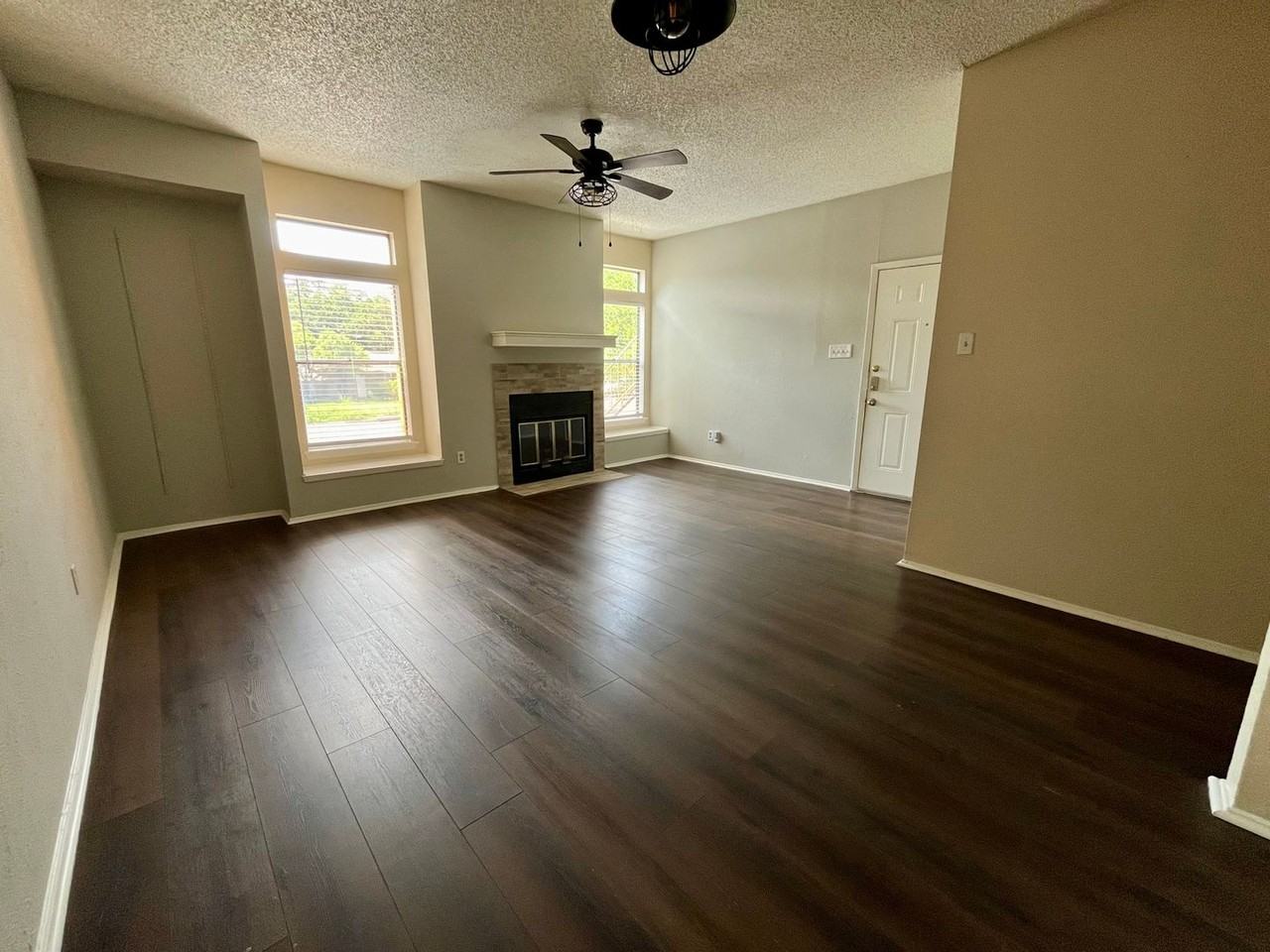 5309 Indio Dr Apt A - Photo 4 of 21