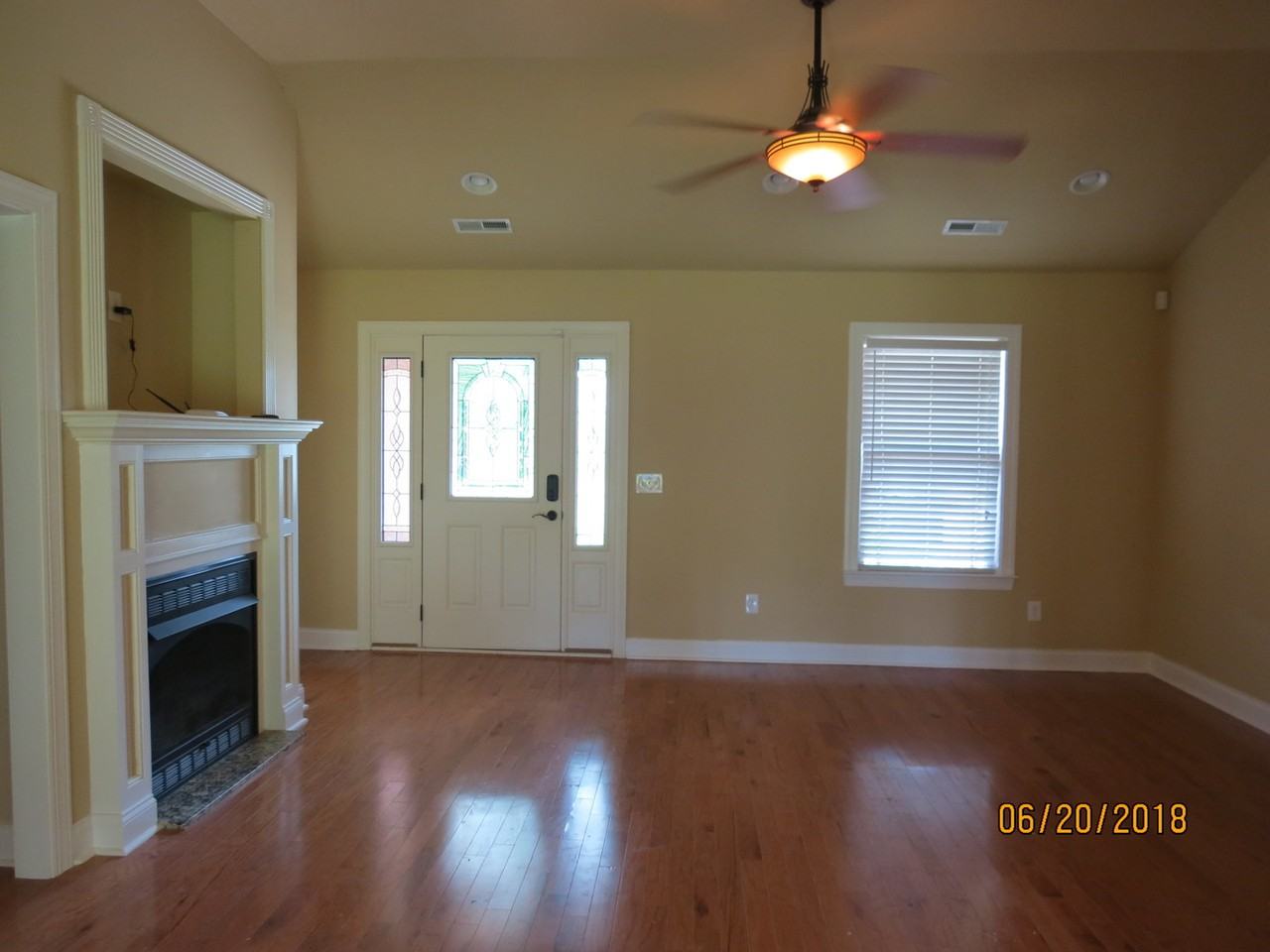 5165 Ridge St - Photo 2 of 32