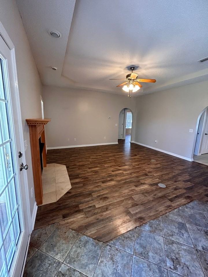 113 Autumn Way - Photo 2 of 19